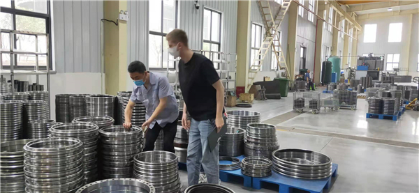 BYC博盈軸承迎來國外客戶進場參觀考察 BYC博盈軸承迎來國外客戶進場參觀考察
